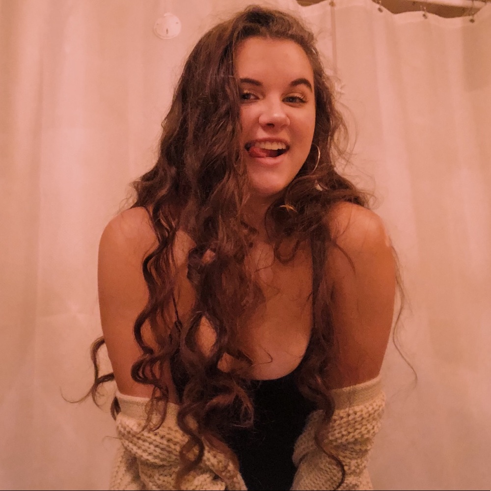 Meet your Posher, Emily